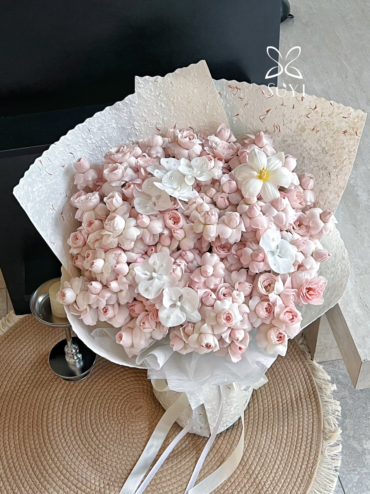Fairy Kiss & White Orchid Mixed Floral Bouquet｜FL‑120