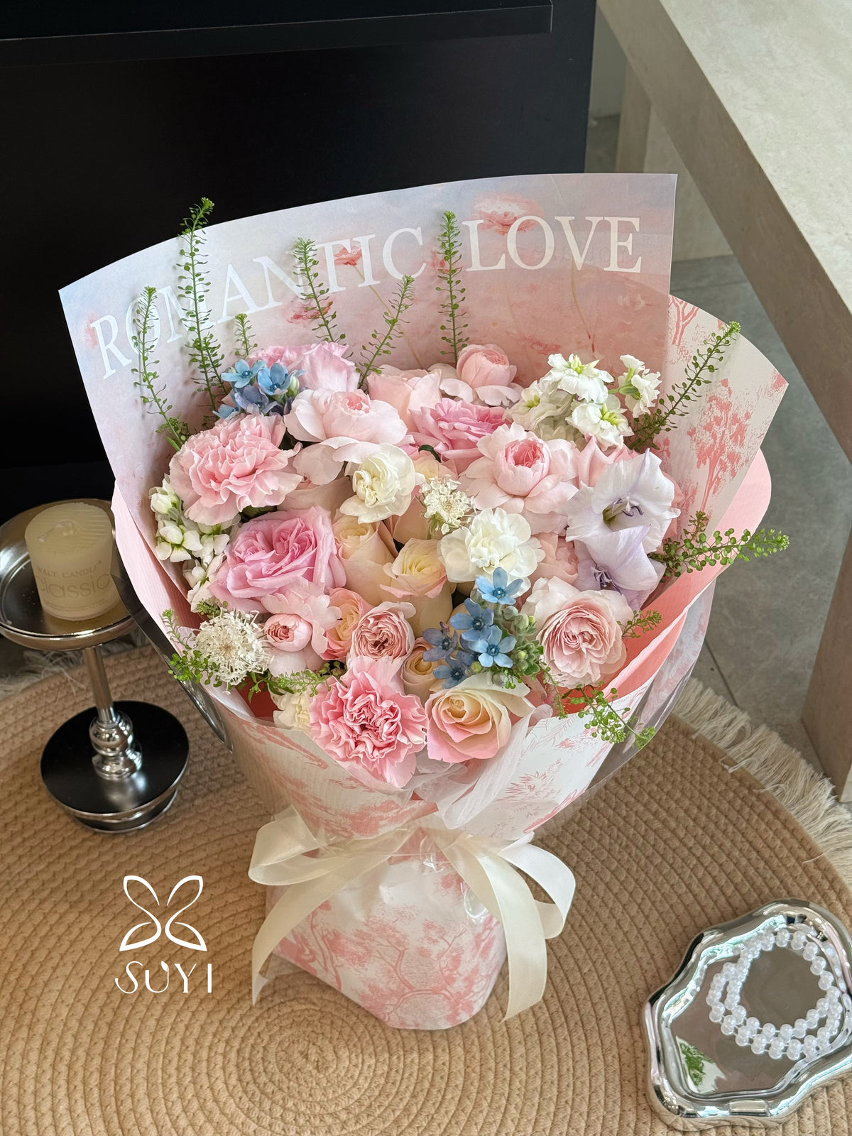 Blush Harmony Rose & Carnation Mixed Floral Bouquet｜FL‑122
