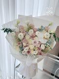 Manta Roses & White Orchid Mixed Bouquet｜FL-132