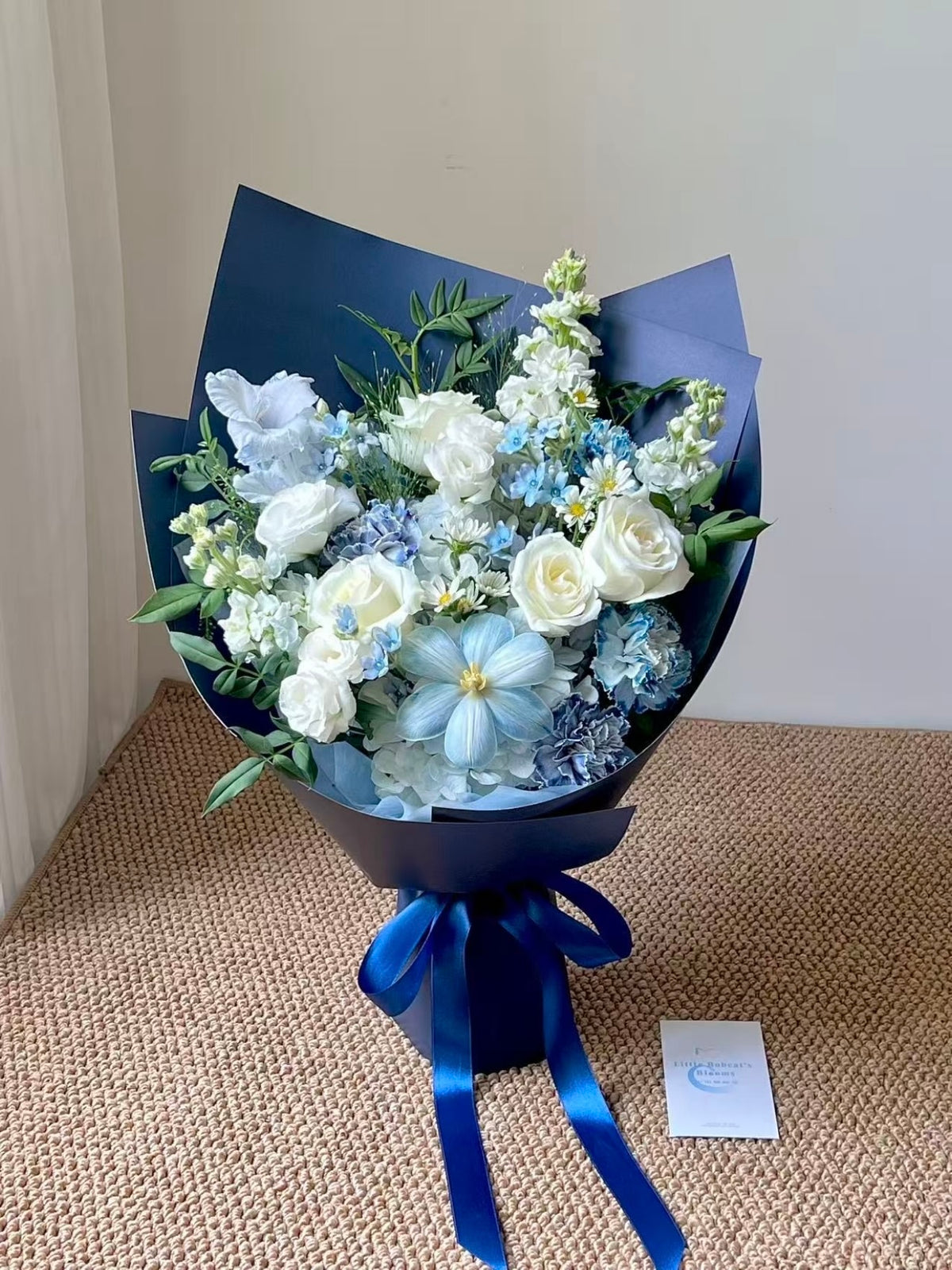 Navy Blue Mixed Bouquet｜FH-002