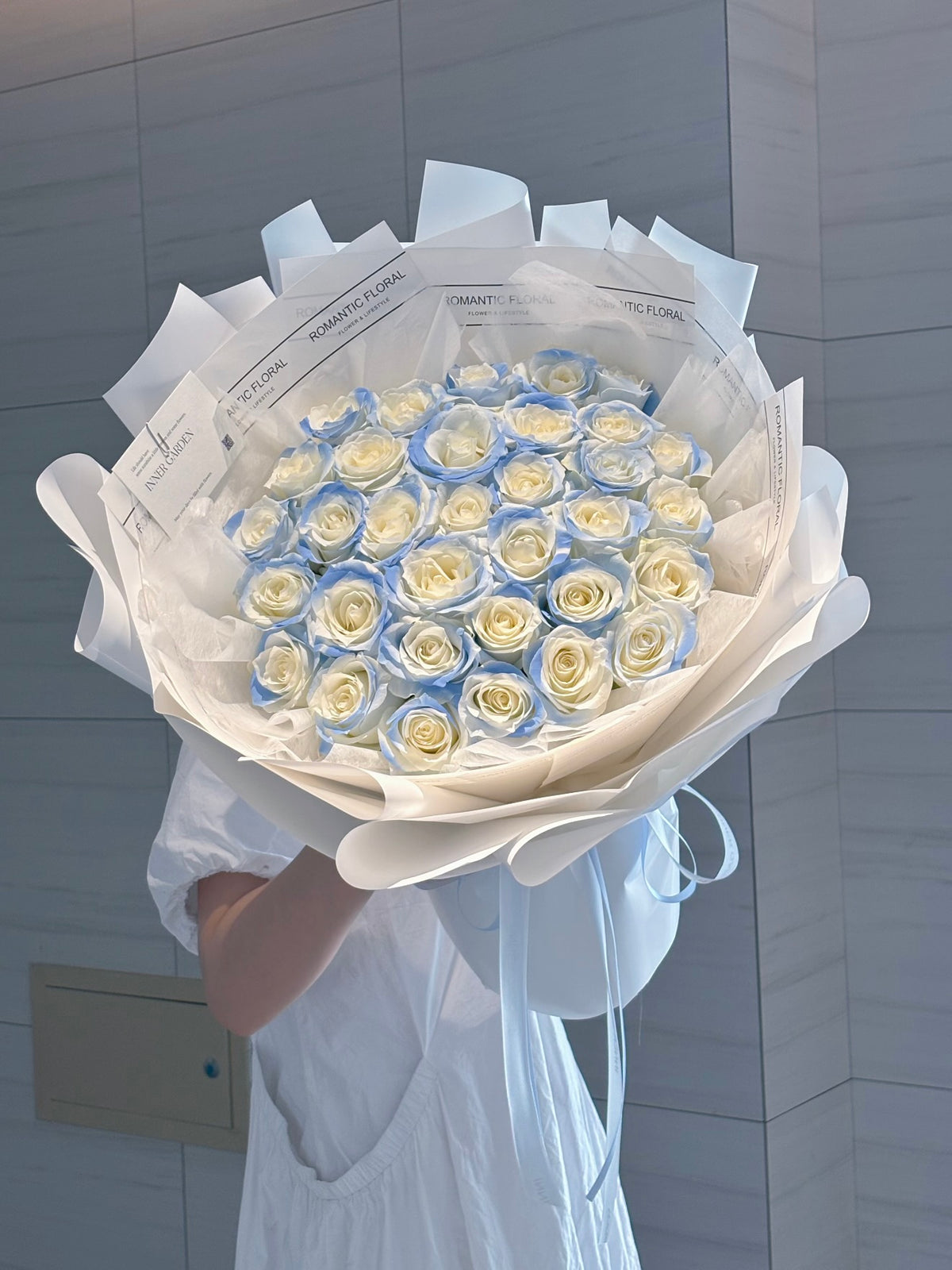 Ice Blue Rose 33 Stalks Bouquet｜FH012