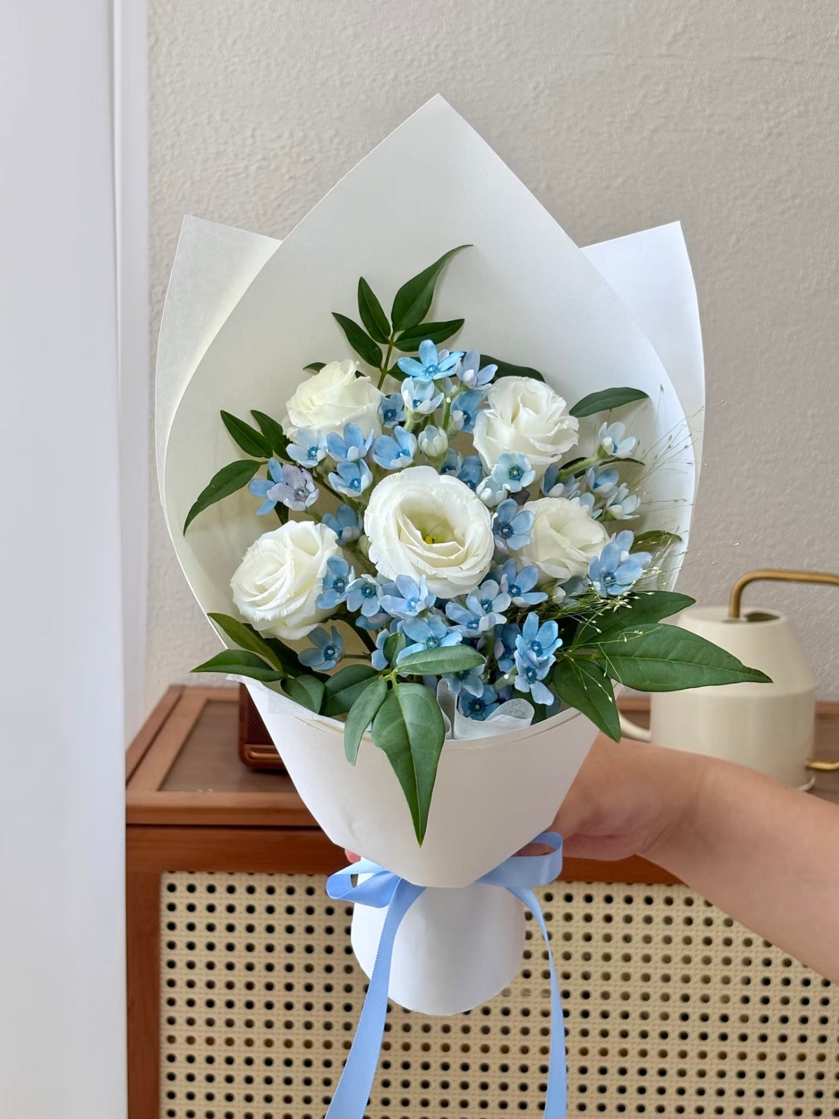 Blue Tone Platycodon Small Bouquet｜FH015
