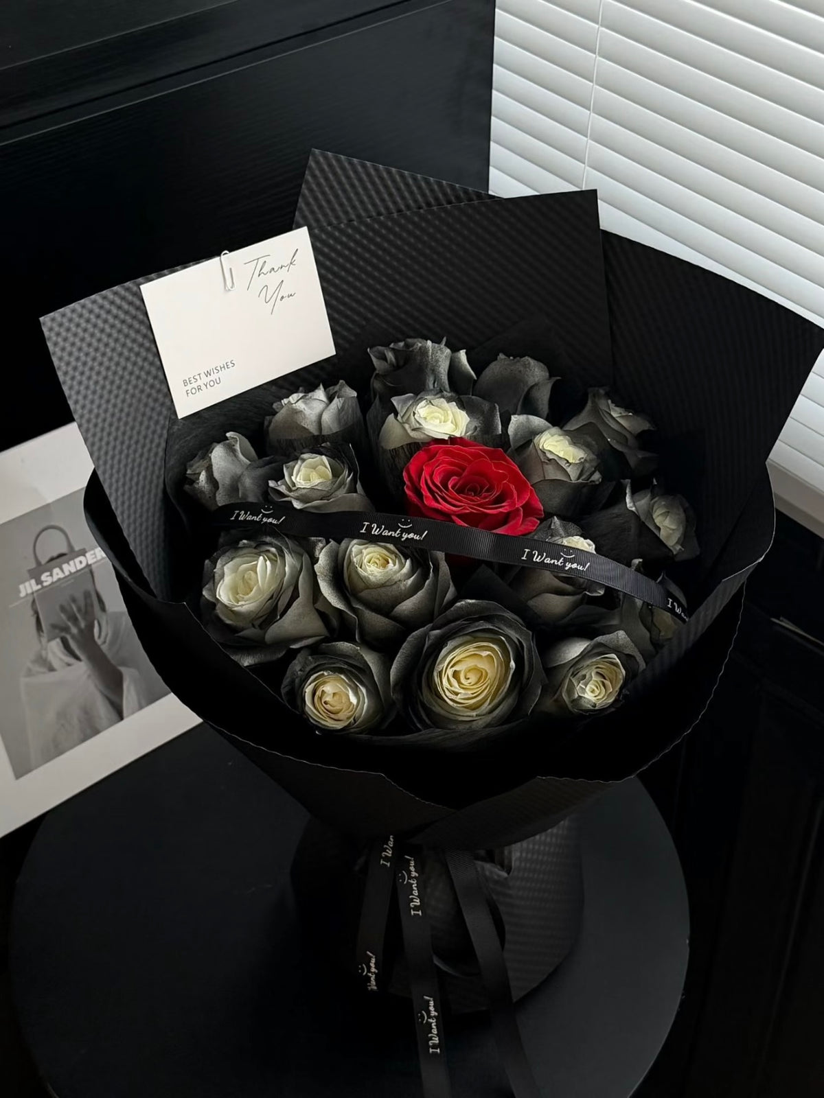 Black Knight Rose Bouquet｜FH016
