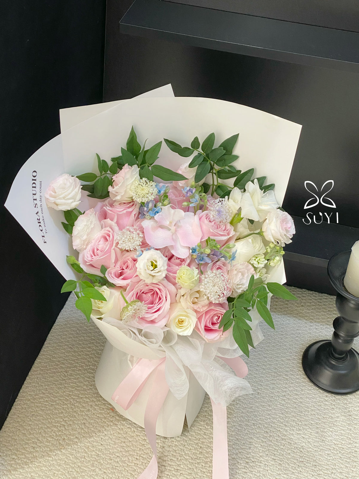 Dawn Breeze Rose & Tweedia Mixed Floral Bouquet｜FL-109