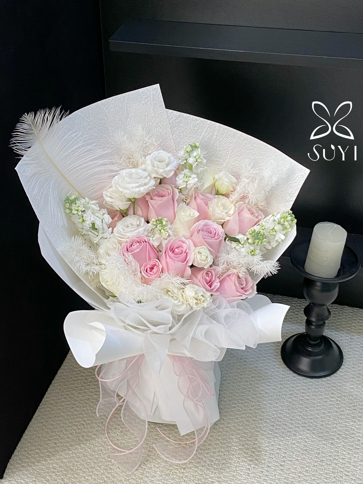 Cloud Whisper Blush Rose & Feather Mixed Floral Bouquet｜FL‑110